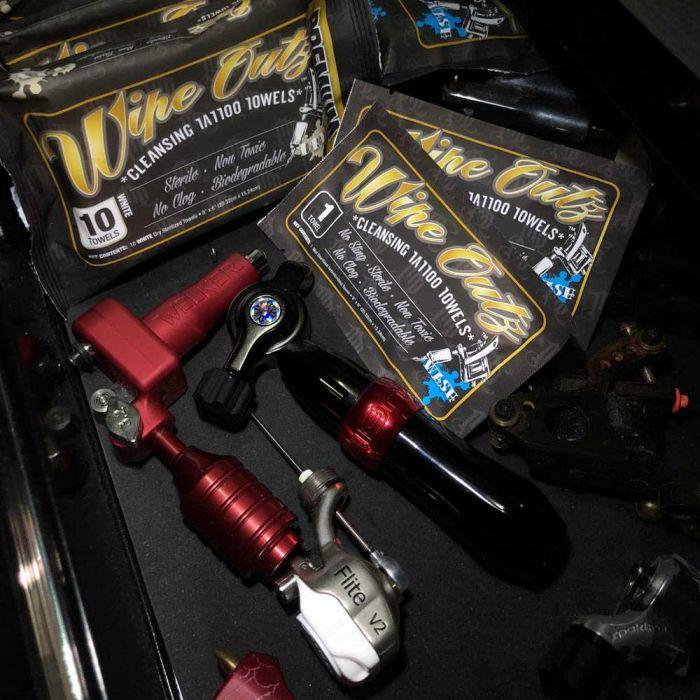 Wipe Outz Advanced Cleansing Tattoo Towels Black Pack of 10 - Maple Tattoo Supply